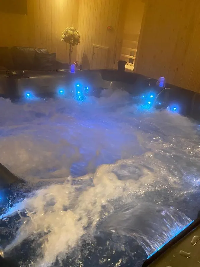 Luxury Home Spa Villa Sauna Jacuzzi Excel Canary Wharf Zone 2 London
