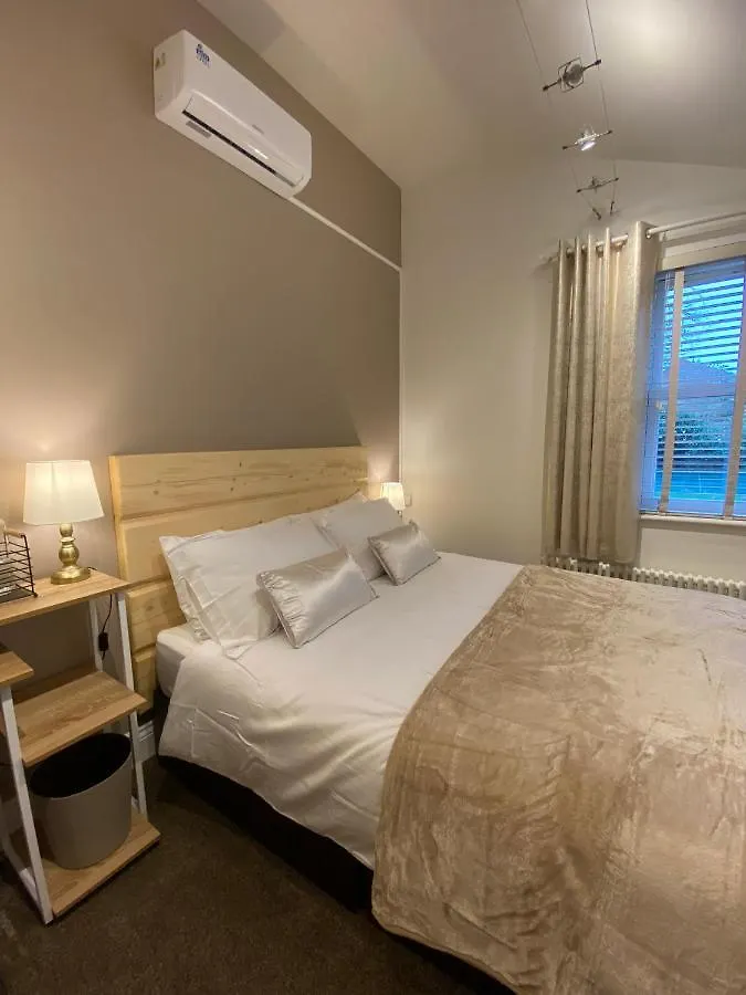 Luxury Home Spa Villa Sauna Jacuzzi Excel Canary Wharf Zone 2 London United Kingdom