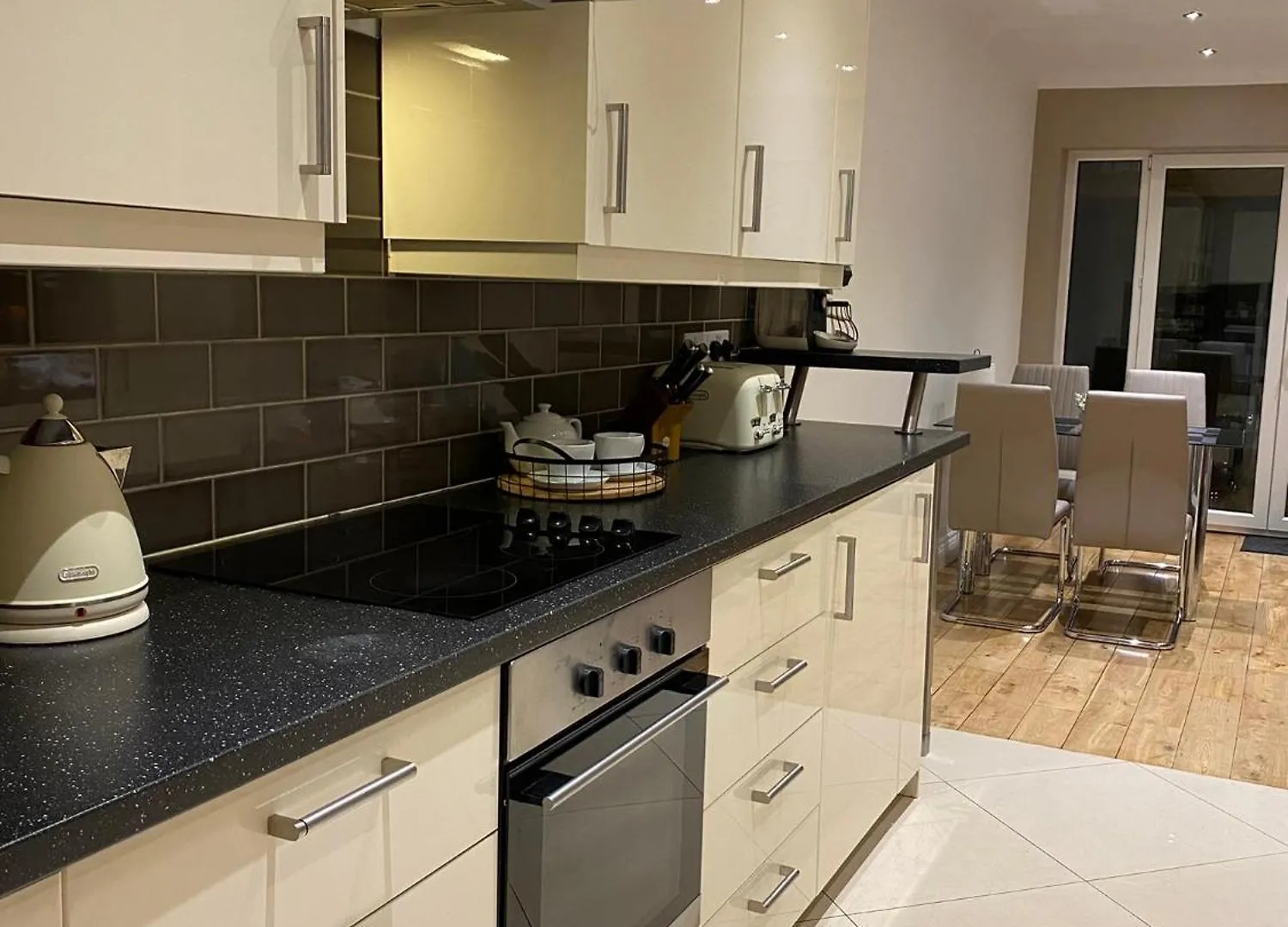 Luxury Home Spa Villa Sauna Jacuzzi Excel Canary Wharf Zone 2 London United Kingdom
